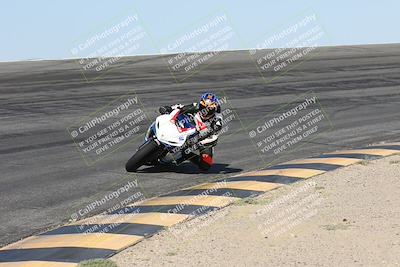 media/May-25-2025-TrackXperience (Sun) [[393a69de75]]/Level 2/Session 2 (Bowl)/